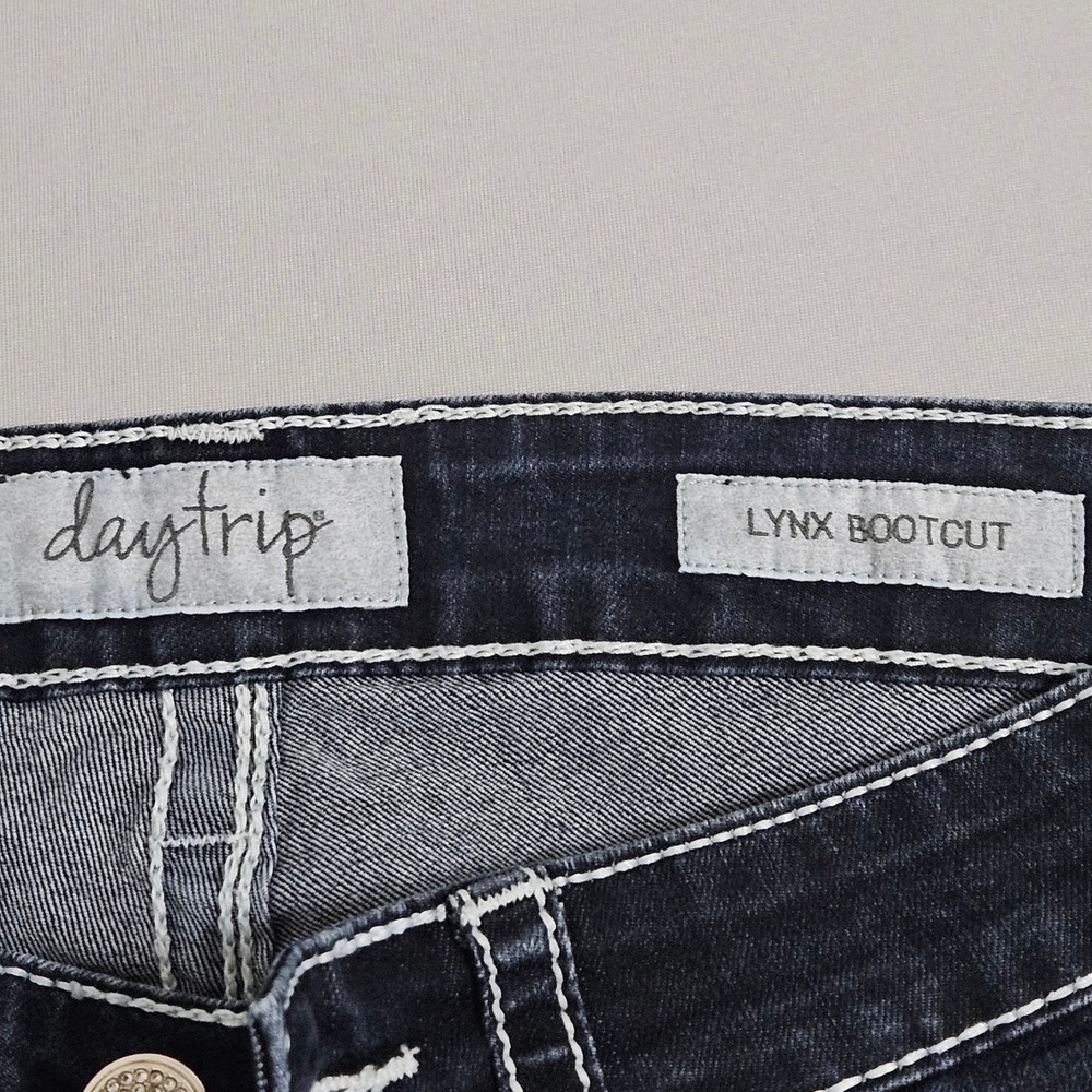 Daytrip Lynx Bootcut Jeans‎ Dark Wash Thick Stitch Western Cowgirl Mid-Rise 27R - Picture 6 of 12